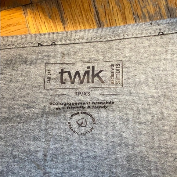 grey cat patterned tank top - Picture 3 of 3